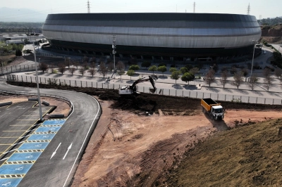 Kocaeli Stadı&rsquo;nın &Ccedil;evresinde Hummalı &Ccedil;alışma