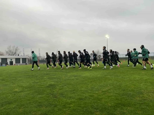 Kocaelispor&rsquo;un yeni transferi Samet Yal&ccedil;ın ilk idmanına &ccedil;ıktı
