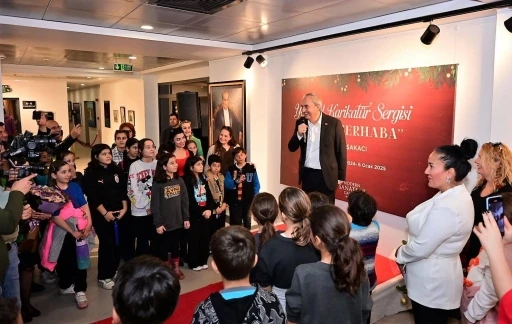 Kocag&ouml;z karikat&uuml;r sergisinin a&ccedil;ılışını yaptı
