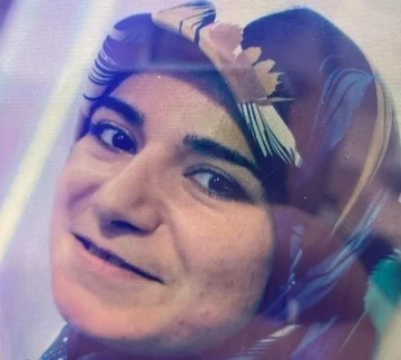 Kocasının &ouml;ld&uuml;rd&uuml;ğ&uuml; kadın ve annesi toprağa verildi
