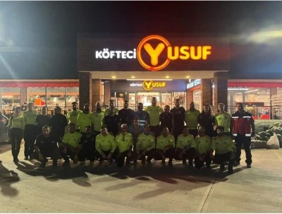 K&ouml;fteci Yusuf, yangınla m&uuml;cadele eden ekiplere kapılarını a&ccedil;tı
