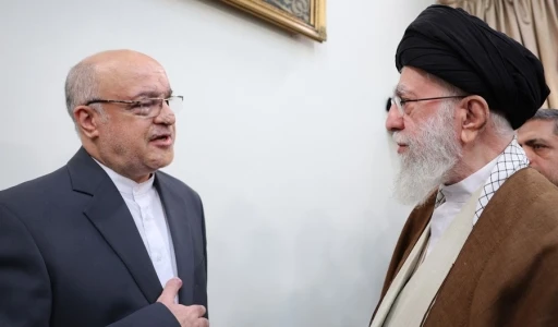Komada olduğu iddia edilen İran Dini Lideri Hamaney, İran&rsquo;ın Beyrut B&uuml;y&uuml;kel&ccedil;isi Amani ile g&ouml;r&uuml;şt&uuml;
