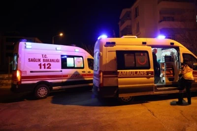 Kombi bacası yerinden &ccedil;ıktı: 8 kişi doğal gazdan zehirlendi