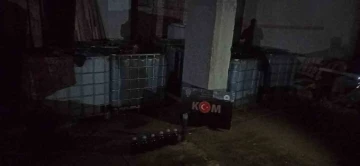 Konya&rsquo;da piyasa değeri 6 milyon olan g&uuml;mr&uuml;k ka&ccedil;ağı &uuml;r&uuml;n ele ge&ccedil;irildi: 20 g&ouml;zaltı
