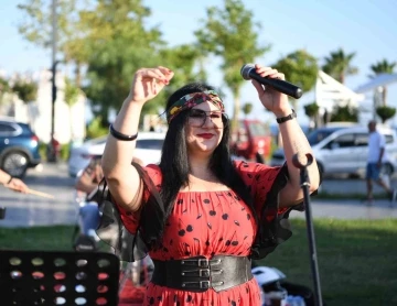 Konyaaltı&rsquo;nda nostalji r&uuml;zgarı
