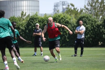  Konyaspor, Fenerbah&ccedil;e ma&ccedil;ı hazırlıklarını başladı