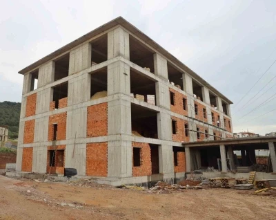 K&ouml;rfez Devlet Hastanesi ek binası hızla y&uuml;kseliyor
