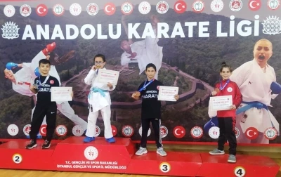 K&ouml;rfez&rsquo;in karatecileri madalyasız d&ouml;nm&uuml;yor
