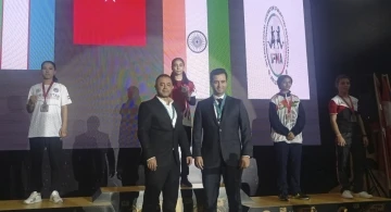 Korkmaz kardeşlerden biri d&uuml;nya şampiyonu, diğer d&uuml;nya ikincisi oldu
