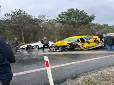 Korkun&ccedil; kazada 1&rsquo;i ağır 5 kişi yaralandı