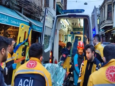 Korkun&ccedil; yangında 1 &ouml;l&uuml;, 3'&uuml; ağır 6 yaralı
