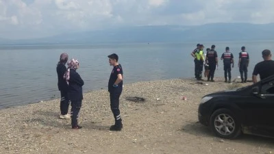 K&ouml;t&uuml; haber İznik'ten geldi: 2 gen&ccedil; g&ouml;lde kayboldu