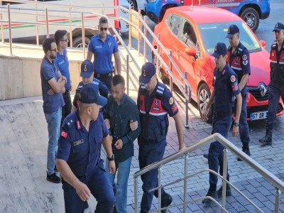 K&ouml;y d&uuml;ğ&uuml;n&uuml; d&ouml;n&uuml;ş&uuml;nde babaanne ve 2 torununu vahşice &ouml;ld&uuml;rd&uuml;