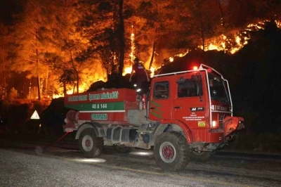K&ouml;yceğiz yangınında 21 saat geride kaldı