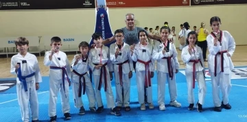 K&ouml;yceğizli Taekwondocular 5 birincilik 3 ikincilik kazandı
