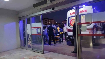 K&ouml;yde &ccedil;ıkan kavga silahlı &ccedil;atışmaya d&ouml;n&uuml;şt&uuml;: 1 &ouml;l&uuml;, 2 yaralı