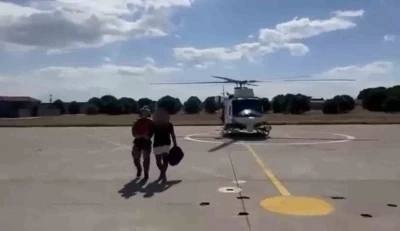 Koyun Adası&rsquo;nda mahsur kalan 2 kişi Sahil G&uuml;venlik helikopteriyle kurtarıldı