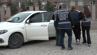 Kredi kartlarını kopyalayarak 2 milyon liradan fazla vurgun yaptılar