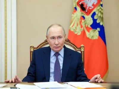Kremlin: Putin, Rus gemilerine el koyma girişimlerine karşılık vermeyi emretti
