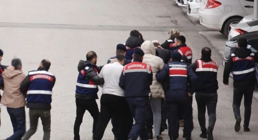 Kripto para borsası aracılığıyla 219 milyon liralık vurgun yapan 6 kişi g&ouml;zaltına alındı