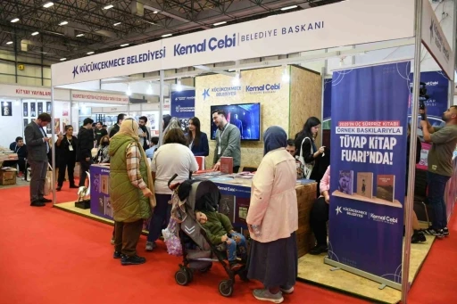 K&uuml;&ccedil;&uuml;k&ccedil;ekmece Belediyesi, T&Uuml;YAP kitap fuarında yerini aldı
