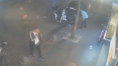 K&uuml;&ccedil;&uuml;k&ccedil;ekmece&rsquo;de silahlı kavgada 1 kişi yaralandı