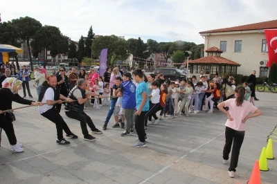 Kula&rsquo;da "Gen&ccedil;lik Haftası" coşkusu
