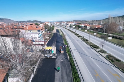 Kula&rsquo;da Ulaşım Konforu i&ccedil;in 8 Bin Tonluk Asfalt &Ccedil;alışması