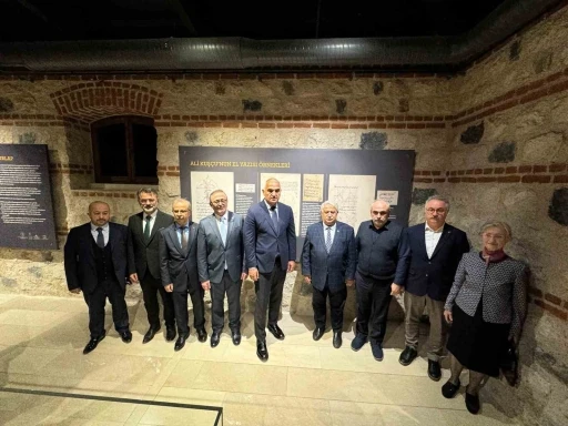 K&uuml;lt&uuml;r ve Turizm Bakanı Mehmet Nuri Ersoy, Ali Kuş&ccedil;u eserler sergisine katıldı
