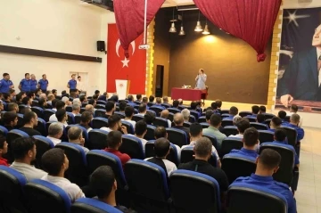 K&uuml;lt&uuml;r Yolu Festivali ile Şanlıurfa&rsquo;da mahkumların y&uuml;z&uuml; g&uuml;ld&uuml;
