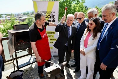 K&uuml;lt&uuml;rel mirasımız 'Bursa Bı&ccedil;ak M&uuml;zesi' Balibey Han&rsquo;da a&ccedil;ıldı