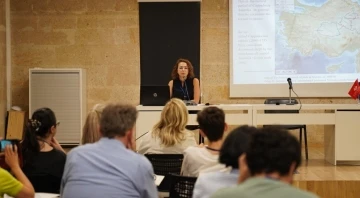 K&Uuml;N&rsquo;de Uluslararası Y&uuml;ksek Lisans &Ouml;ğrenci &Ccedil;alıştay A&ccedil;ılışı Yapıldı
