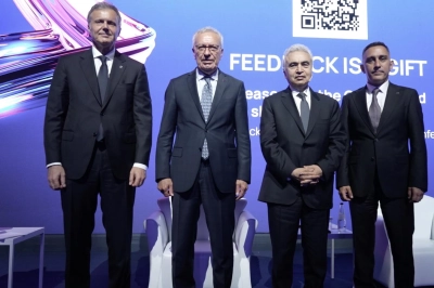 K&uuml;resel Cam End&uuml;strisi   40. Şişecam Uluslararası Cam Konferansı&rsquo;nda buluştu