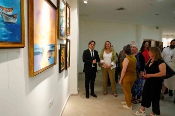 Kursiyerlerinin eserleri g&ouml;r&uuml;c&uuml;ye &ccedil;ıktı
