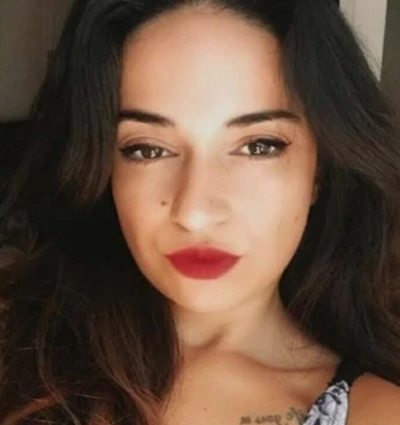 Kuşadası&rsquo;nda 3'&uuml;nc&uuml; kat penceresinden d&uuml;şen kadın &ouml;ld&uuml;