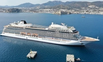 Kuşadası&rsquo;nda kruvaziyer seferine hava muhalefeti engeli
