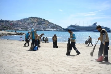 Kuşadası&rsquo;nda plajlar sezona hazırlandı
