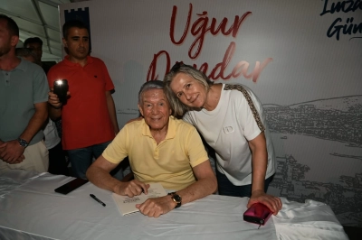 Kuşadası Uğur D&uuml;ndar&rsquo;ı Ağırladı