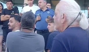 Kuşadası Vav Otel &ccedil;alışanları alacaklarının verilmediği gerek&ccedil;esiyle eylem başlattı