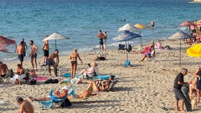 Kuşadası yaz g&uuml;nlerini aratmıyor