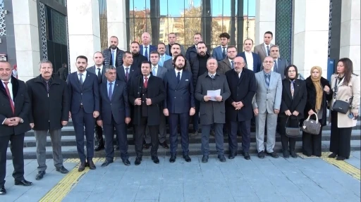 K&uuml;tahya&rsquo;da AK Parti ve MHP&rsquo;li Belediye Meclis &uuml;yelerinden Ey&uuml;p Kahveci&rsquo;ye tepki
