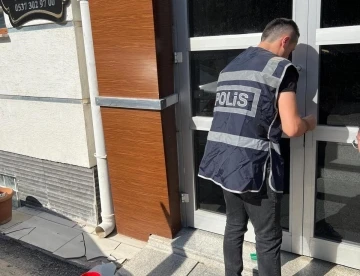 K&uuml;tahya&rsquo;da fuhuş yapılan apart s&uuml;it m&uuml;h&uuml;rlendi
