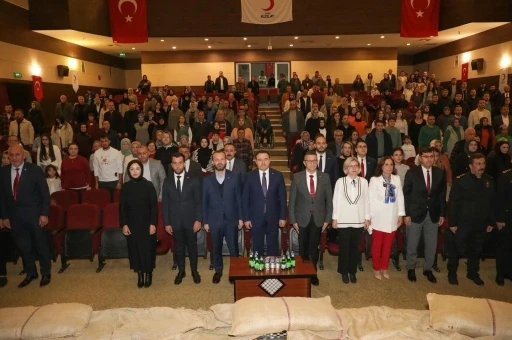 K&uuml;tahya&rsquo;da g&ouml;n&uuml;ll&uuml; ve bağış&ccedil;ılara teşekk&uuml;r plaketi
