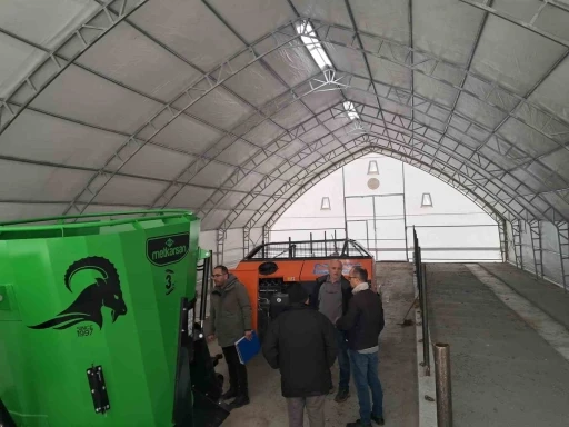 K&uuml;tahya&rsquo;da hayvan &ccedil;adırına KKYDP&rsquo;den 512 bin TL hibe desteği
