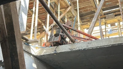 K&uuml;tahya&rsquo;da inşaatta iskelenin devrildiği kazada &ouml;l&uuml; sayısı 3&rsquo;e y&uuml;kseldi