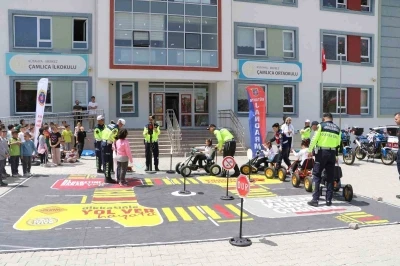 K&uuml;tahya&rsquo;da &ouml;ğrencilere trafik eğitimi
