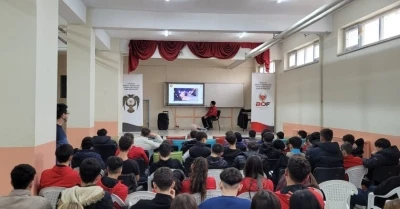 K&uuml;tahya&rsquo;da &ouml;ğretmen ve &ouml;ğrencilere ter&ouml;rle m&uuml;cadele eğitimi