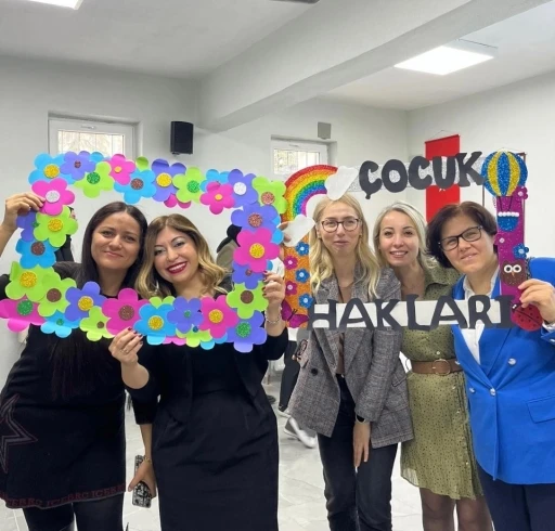 K&uuml;tahya&rsquo;da "&Ccedil;ocuk Hakları G&uuml;n&uuml;" kutlaması
