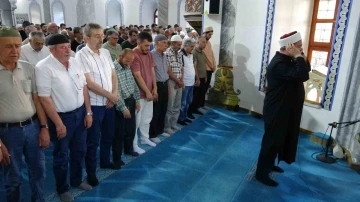 K&uuml;tahya&rsquo;da şehit Haniye i&ccedil;in dua ve gıyabi cenaze namazı
