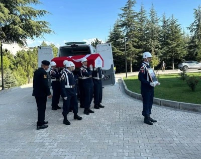 K&uuml;tahya'da Şehit Uzman &Ccedil;avuş Y&uuml;cel Yeşil i&ccedil;in t&ouml;ren d&uuml;zenlendi